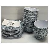 Crofton plastic plates & bowls Crofton plastic plates & bowls
