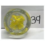 Yellow Flowers with Bubble Centers Paperweight Yellow Flowers with Bubble Centers Paperweight