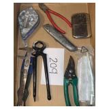 Mixed tool lot; hand tools & more