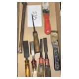 Mixed lot; chisels; putty knives & more Mixed lot; chisels; putty knives & more