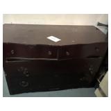 Vintage / antique 4 drawer dresser; 47x24x29 Vintage / antique 4 drawer dresser; 47x24x29