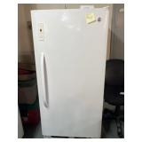 28x28x60 GE Stand up freezer