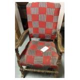 Vintage wooden rocking chair ; 22x38