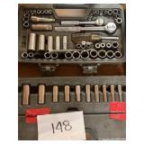 Master mechanic Socket wrench set w/ case