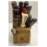 Knife blocked with mixed kitchen knives Knife blocked with mixed kitchen knives