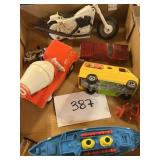 Lot of vintage toys; fun mate & more Lot of vintage toys; fun mate & more