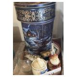 Mixed Xhristmas lot; Santa; Tins & more Mixed Xhristmas lot; Santa; Tins & more