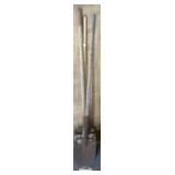 Lot of (3) shovels Lot of (3) shovels