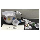 2011; M&M Measuring Cups & Spoons