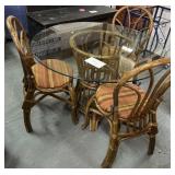 Round glass table with (3) chairs 42x42x29