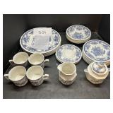 Kensington Dishware Lot 26pc