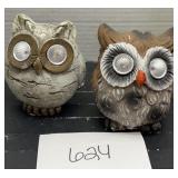 Solar powered owl garden decor