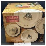 Woodland Christmas 20pc Dinnerware Set