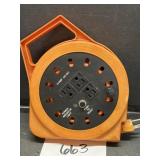 Retractable extension cord