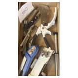 Mixed vtg kitchen utensils & more