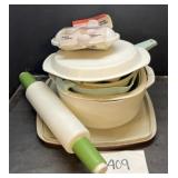 Mixed kitchen container lot roller & more