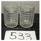 Set of 2 glass cups