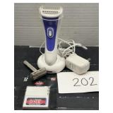 Remington Electric Razor - Vintage Razor