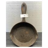 Vintage 7' Cast Iron Skillet; 8_3H