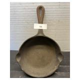 Vintage 6' Cast Iron Skillet; # 8