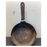 Vintage National Cowboy Skillet' 10':