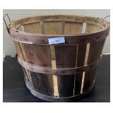 Apple / Peaches Basket