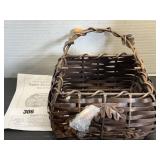 Square Acorn Basket