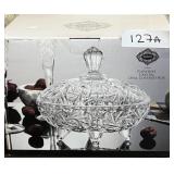 Shannon Pinwheel Crystal Oval Covered Box