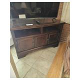 Nice Wood TV Stand