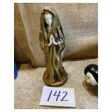 Paper Mï¿½chï¿½ statue