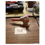 Pneumatic speed sander
