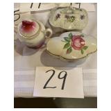 Painted porcelain dishes