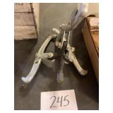 8 inch wheel puller