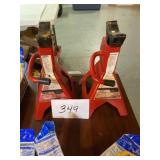 Ratcheting jackstands