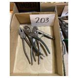 Assorted pliers lot I