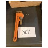 Pipe wrench