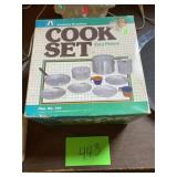 Poor person cooks that heavy gauge aluminum