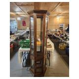 Broyhill Lighted Curio "Nice"