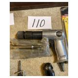 Pneumatic air hammer from Central pneumatic