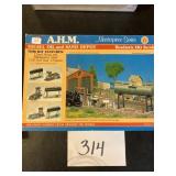 HO scale, diesel, and sand Depot kit