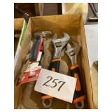 This miscellaneous tools