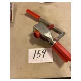 Bottle capper