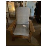 William Morris Vintage Stickly like oak recliner