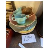 Melmac lot 14 pieces