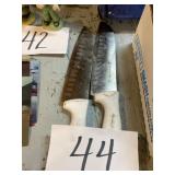 Members, Mark Chef knife pair
