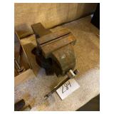 Large table vice