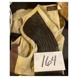 menï¿½s medium Eddie Bauer shooting vest