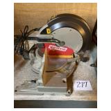 Compound chopsaw DeWalt