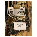 Craig sound system with wires and microphone