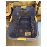 Clothes basket